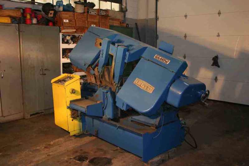 16 1/4" X 16 1/4" 1991 DAITO MODEL GA410W SEMI-AUTOMATIC BAND SAW